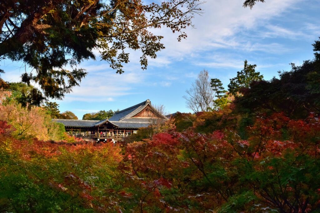 Cầu Tsutenkyo chùa Tofuku-ji và lá đỏ