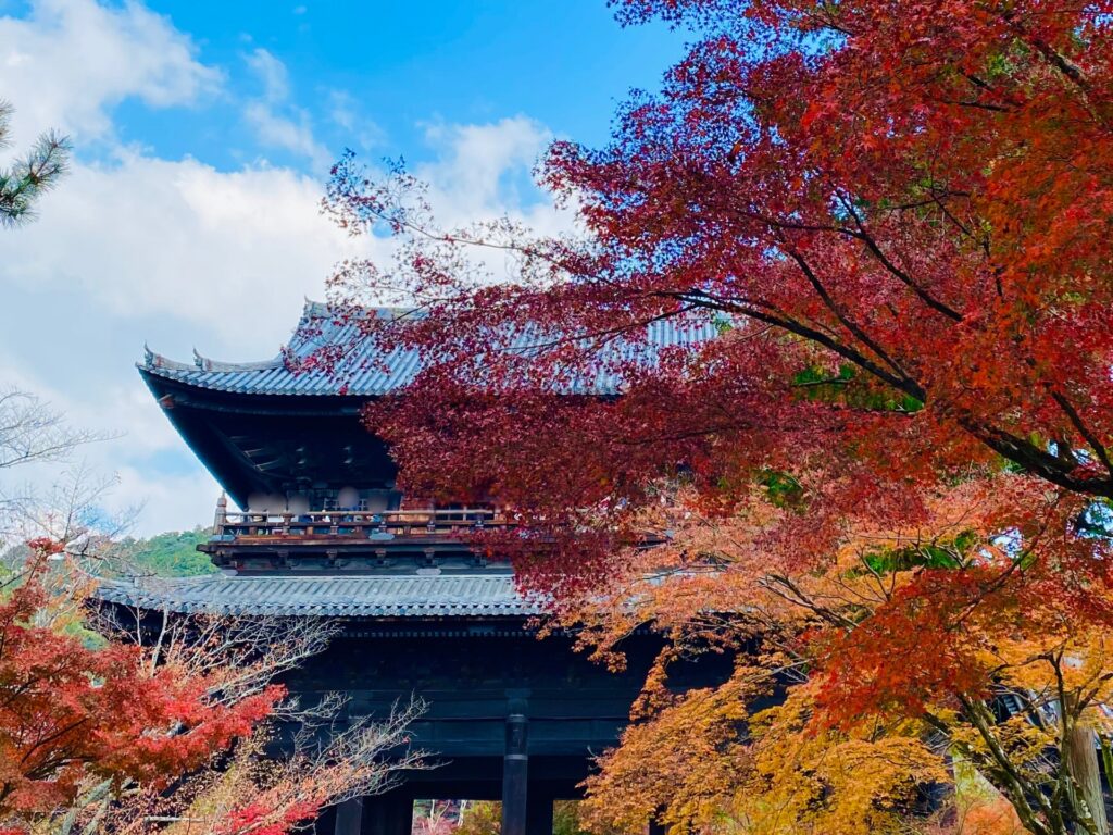 Lá đỏ tại chùa Nanzenji
