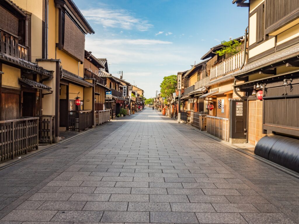 Phố Hanamikoji ở Gion với nhà gỗ truyền thống – Điểm sống ảo đậm chất Kyoto