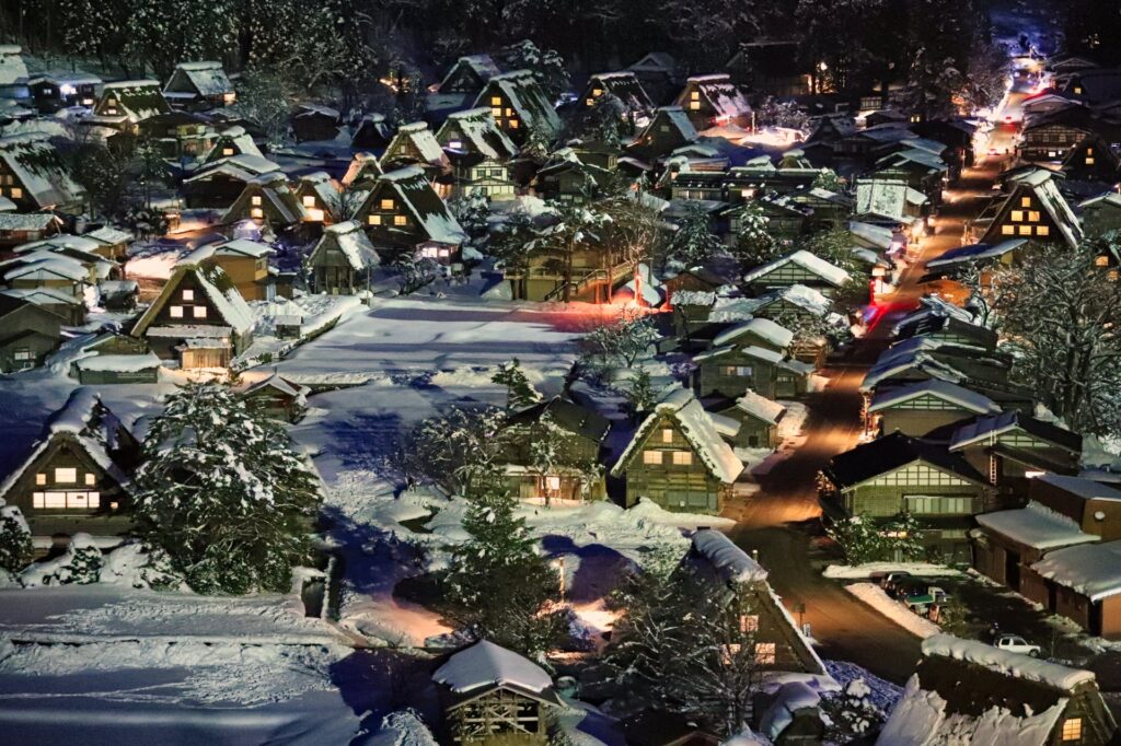 Shirakawa-go mùa đông – thắp đèn light-up